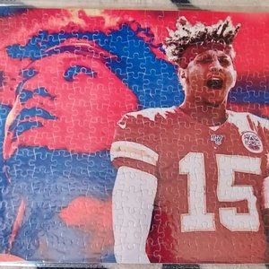Patrick Mahomes 300-piece jigsaw puzzle, Custom made